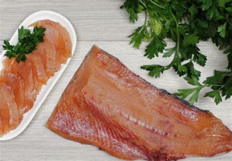 Как засолить горбушу в рассоле - 12 рецептов быстрых и вкусных в ...