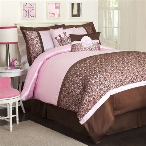 Pink and Brown Bedding