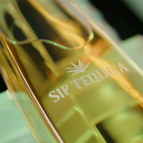 LeBron James Lobos 1707 Reposado Tequila 750ml