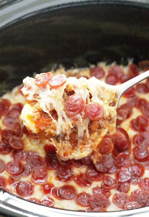 Easy Cheesy Pizza Dip Recipe for the Slow Cooker - Foodtastic Mom