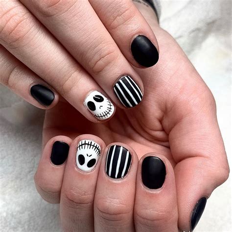 45 short halloween nails that are spooky chic from korea – Artofit