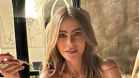 AGT's Sofia Vergara almost topples right out of low-cut thong bathing ...