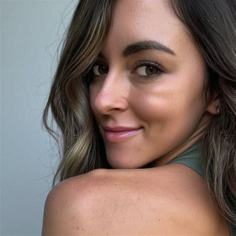 RICHELLE RYAN OnlyFans - Profile Stats and Graphs, Photo History, Free ...