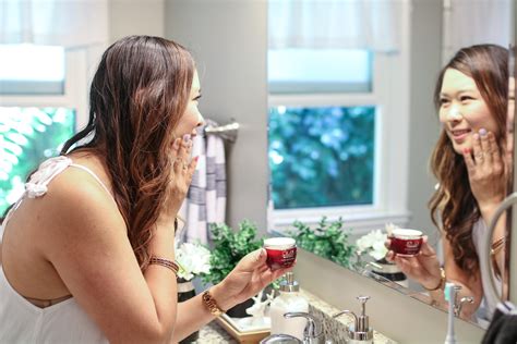 What does Olay Regenerist Micro-Sculpting Cream Do? | SandyALaMode