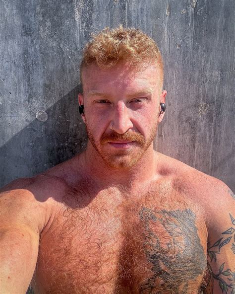 Pin by Fran Latorre on Pelirrojos in 2025 | Ginger hair men, Ginger men ...