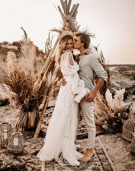 Intimate + Beachy Boho Wedding Inspiration with Dusty Desert Tones ...