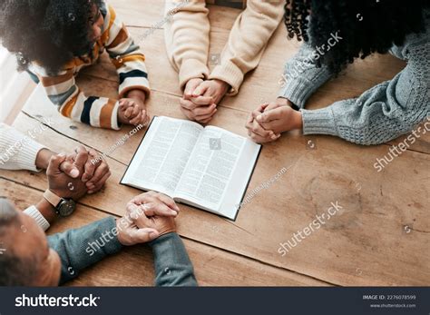 476 Father Reading Bible Family Images, Stock Photos & Vectors ...