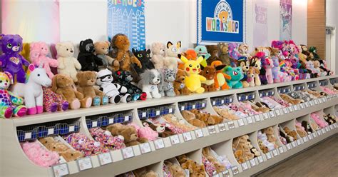 Build-a-Bear Pay Your Age Day: Long lines, large crowds