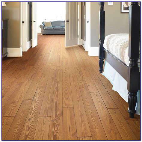 Knotty Pine Laminate Flooring