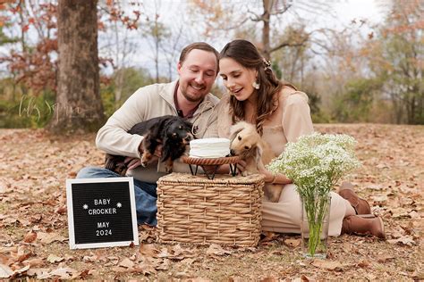 Atlanta Maternity Photographer | A gender reveal/couples session with two bonus daschunds ...