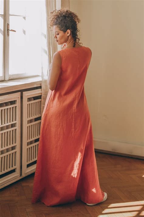 Minimalist Linen Maxi Dress with V-neck - Elegant Summer Style ...