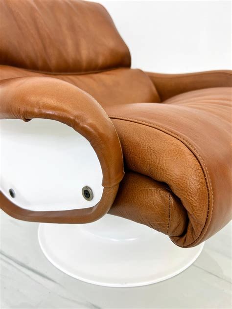 Yrjo Kukkapuro Saturn Lounge Chairs Model B-175-18, 1960s, Finland For ...