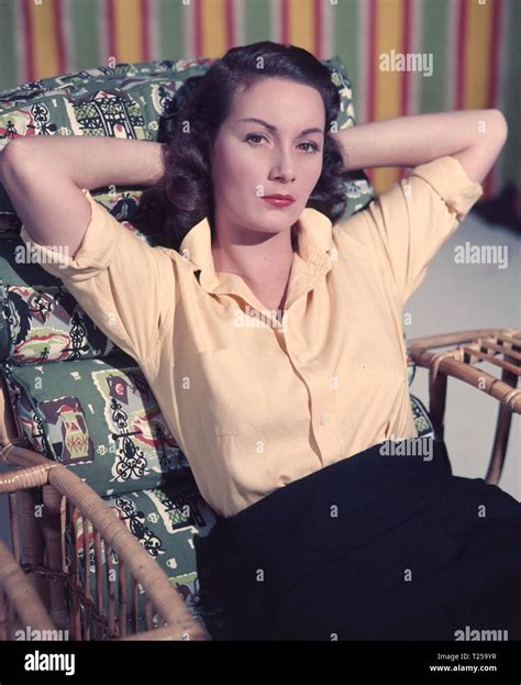 Rosemary Harris Films at Miguelina Cotten blog