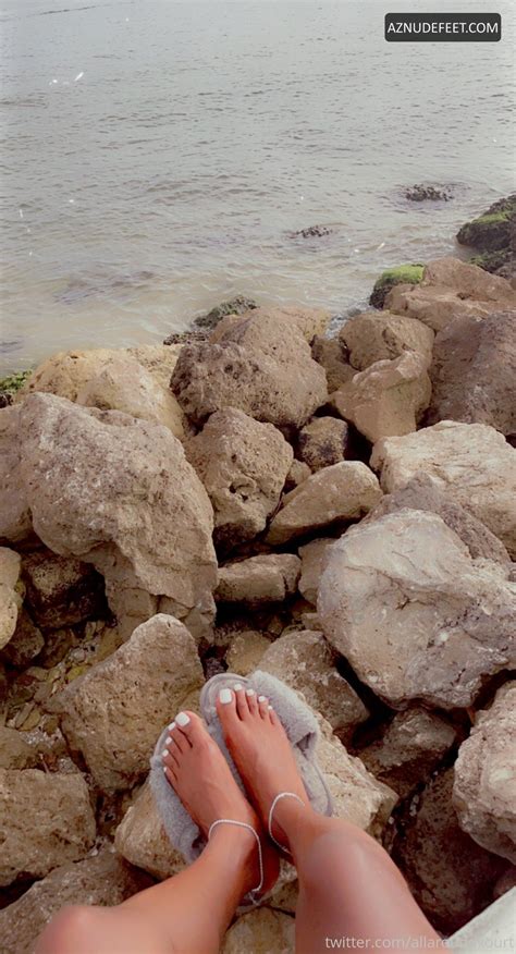 KOURTNEY DASH Feet - AZNudeFeet