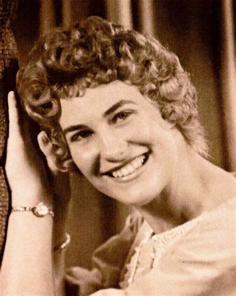 Susan Ellen Hasz Obituary February 15, 2024 - Hoven Funeral Chapel