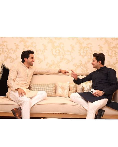 Ishq Murshid Cast In Real Life | Reviewit.pk