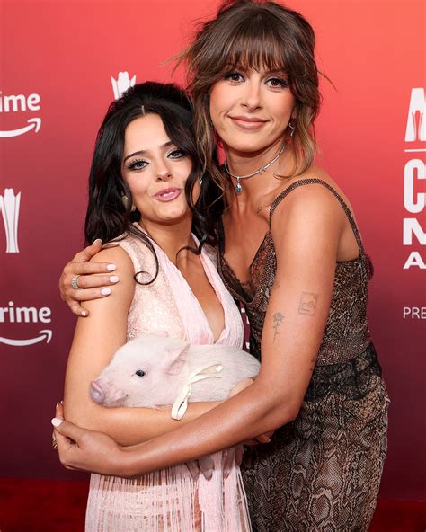 Jessie Murph's Pig on the ACM Awards Red Carpet: Best Photos