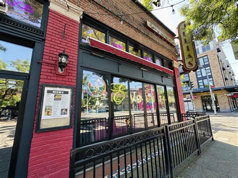 The Seattle Gay Bar Guide - Seattle - The Infatuation