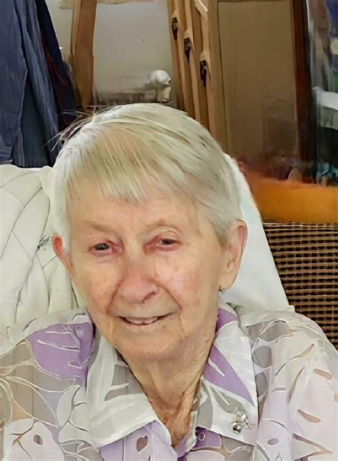 Obituaries : Fox & Weeks