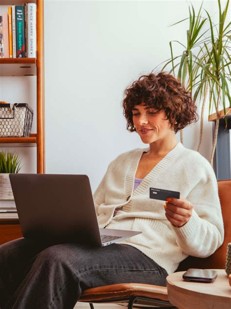 Convert 9,000 USD to PHP | US Dollars to Philippine Pesos Exchange Rates