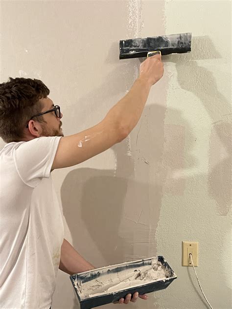 How to Repair Holes in Drywall - The Handyman Alex