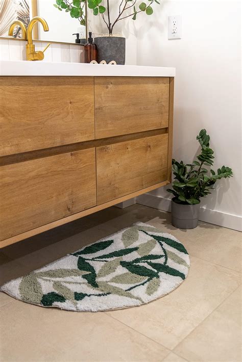 Amazon.com: Qusmeiyici Bathroom Rugs Half Circle Bath Mat&Retro Rug ...