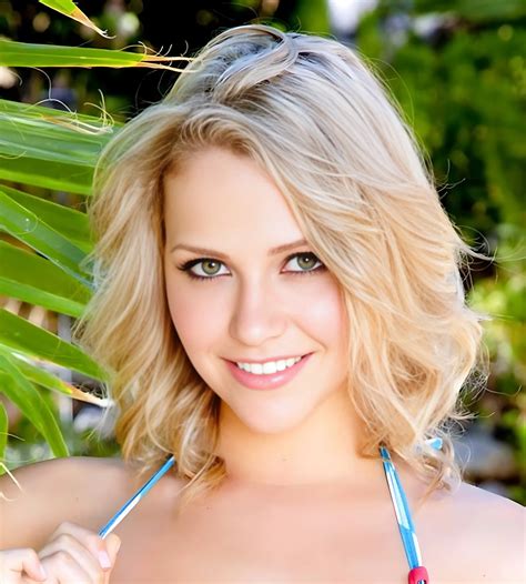 Mia Malkova's Wiki, Net Worth, Spouse, Family Background, Hot Photos ...