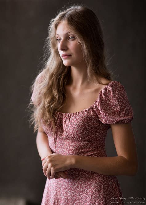 Photo of Renata - a 22-year-old natural blonde woman photographed in ...