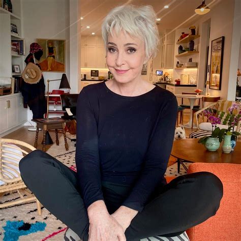 Annie Potts, 71 : r/PrettyOlderWomen