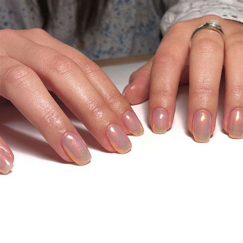 28 Short Chrome Nail Ideas For a Gorgeous, Glazed Manicure