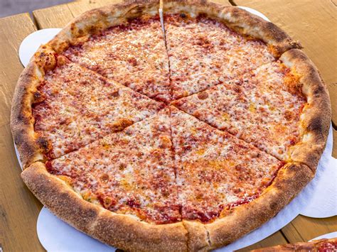 Allday sets the bar for New York-style pizza in Austin - Review ...