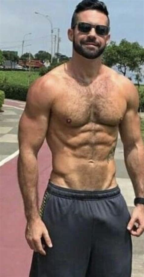 Hot bulge acceptance : r/PublicBulges