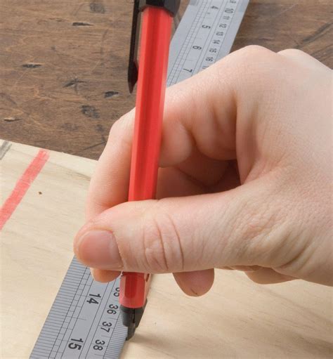 Carpenter's Retractable Lead Pencil - Lee Valley Tools