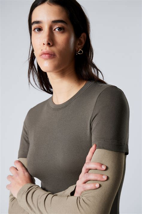- Slim Double-Layered Long-Sleeved T-shirt - Dark Mole - Ladies | H&M GB