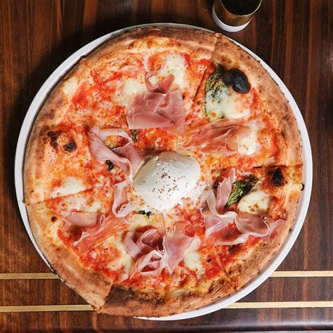 Top 10 Lunch Spots in Uptown Charlotte