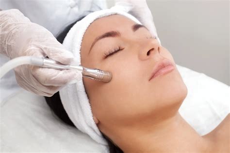 Skin Tightening Treatments: Cosmetic & Non-Surgical | Schweiger Dermatology