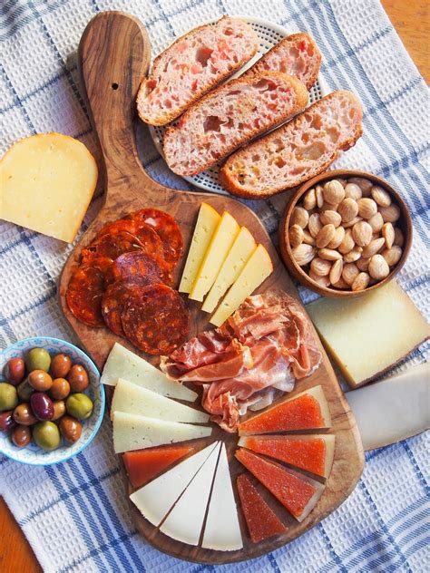 What are tapas? (+ some traditional Spanish tapas) - Caroline's Cooking