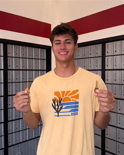 Micah Diaz | I lived in this airbnb for a month so oatmeal with bananas, granola, peanut butter ...