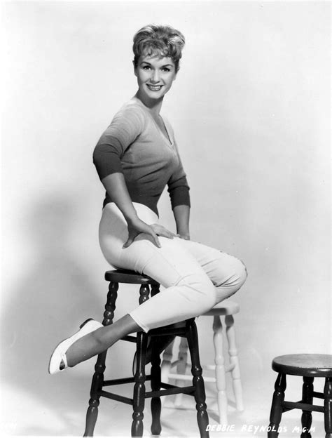 40 Wonderful Black and White Portrait Photos of Debbie Reynolds in the ...
