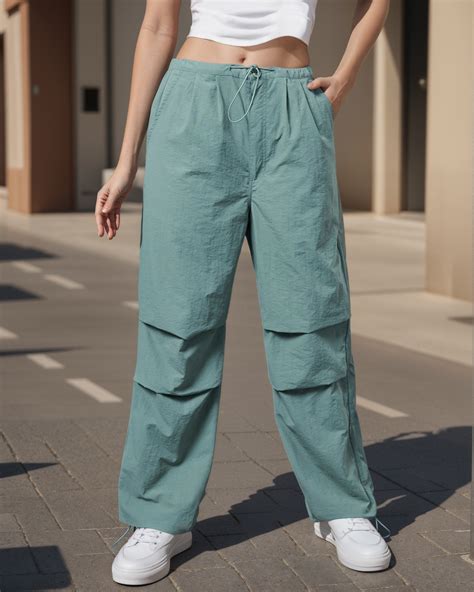 Buy Women's Green Baggy Oversized Parachute Pants Online at Bewakoof