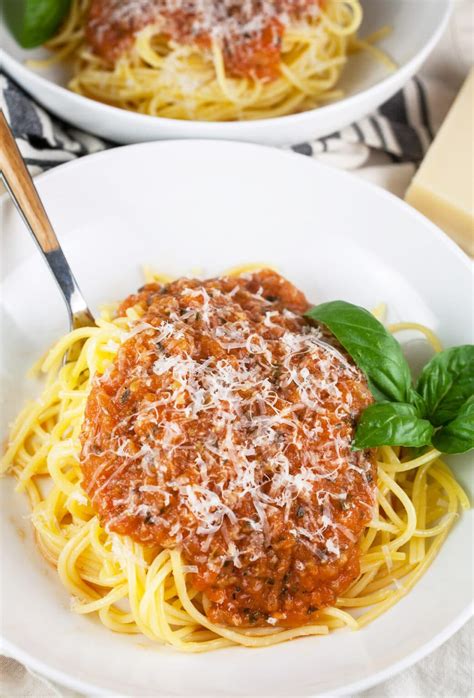 Healthy Homemade Spaghetti Sauce Recipe | The Rustic Foodie®