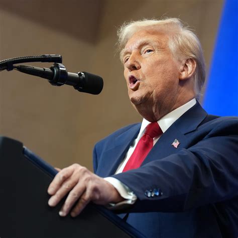 Heather Graham Says 'Boogie Nights' Nude Scene Was 'Terrifying'