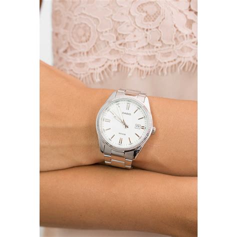 Casio Collection Argentato/Acciaio orologi donna mod. MTP-1302PD-7A1VEF ...