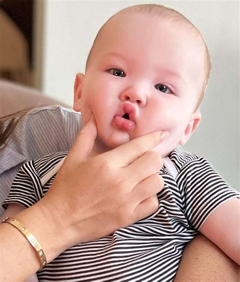 Olivia Munn and John Mulaney's Son: What They've Said About Malcolm Hiệp