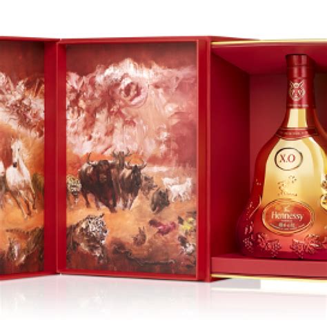 Hennessy XO Lunar New Year 2023 Limited Edition by Yan Pei-Ming - Buy Online | Cognac-Expert.com