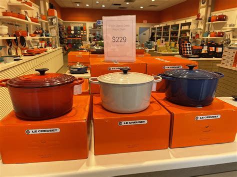 Le Creuset Outlet Information - That Outlet Girl