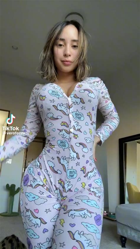 @verofozzy : r/TikTok_Tits