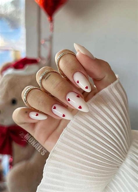 50 Cute Valentine's Day Nails You'll Actually Love em 2025 | Unhas ...