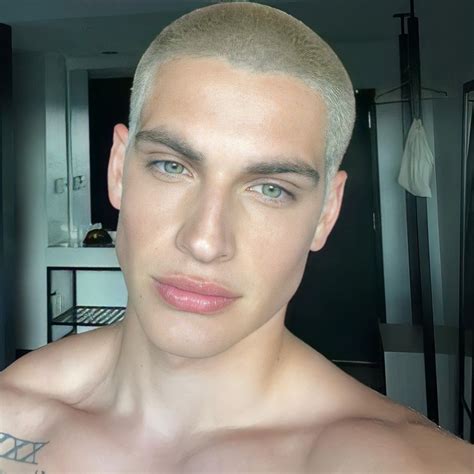 Pin on beautiful men | Haircuts for men, Natural hair men, Buzz cut for men