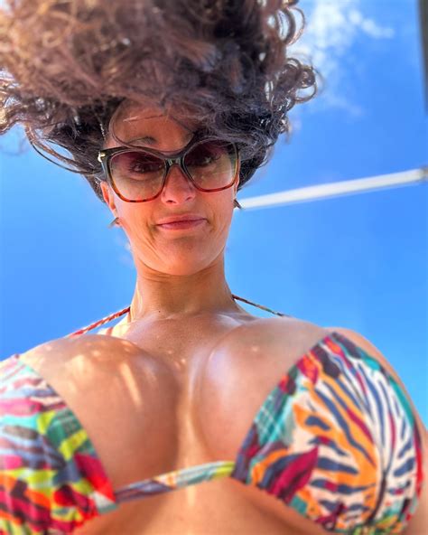 Renee Leigh is the Instagram Of The Day - 12thBLOG